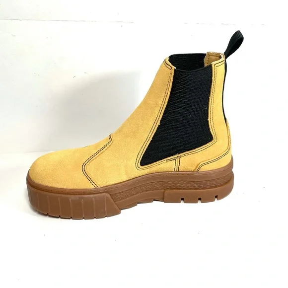 Puma Mayze Chelsea Suede Boot Women’s Size 8 Platform Gum Sole Wheat. - Picture 4 of 10